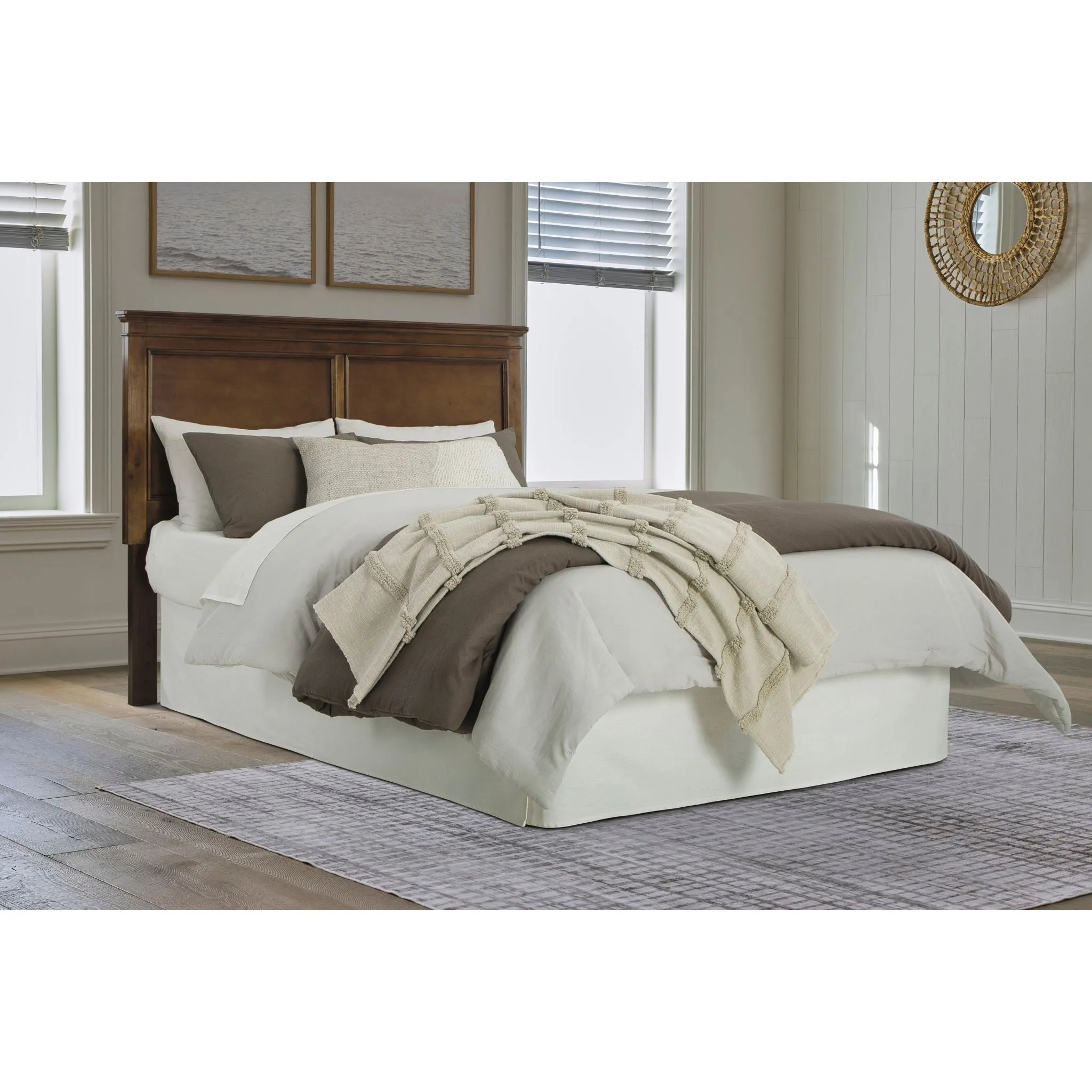 Danabrin Queen Panel Bed