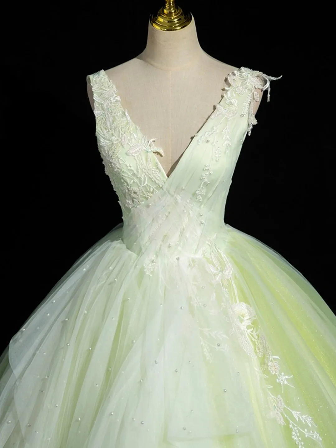 Green V-Neck Tulle Lace Long Prom Dress A-Line Sleeveless Evening Dress