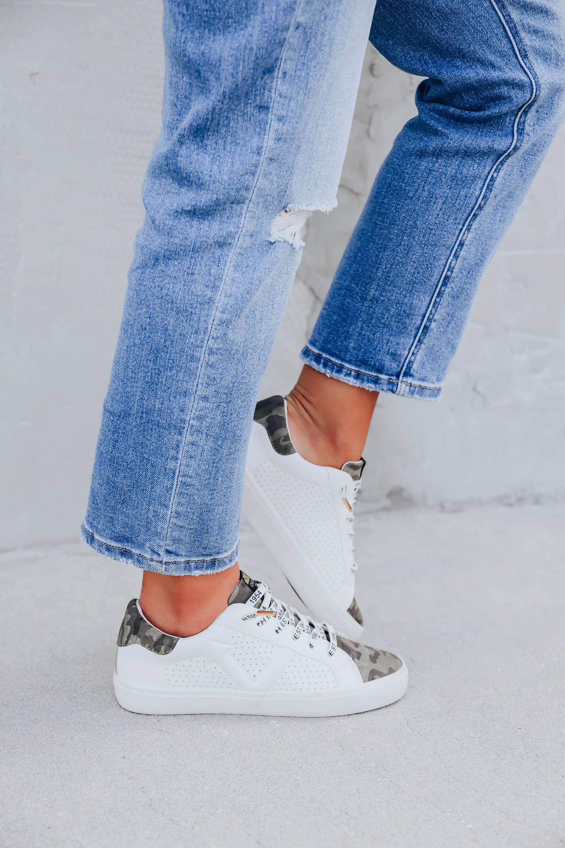 Kiki by Vintage Havana - White/Camo