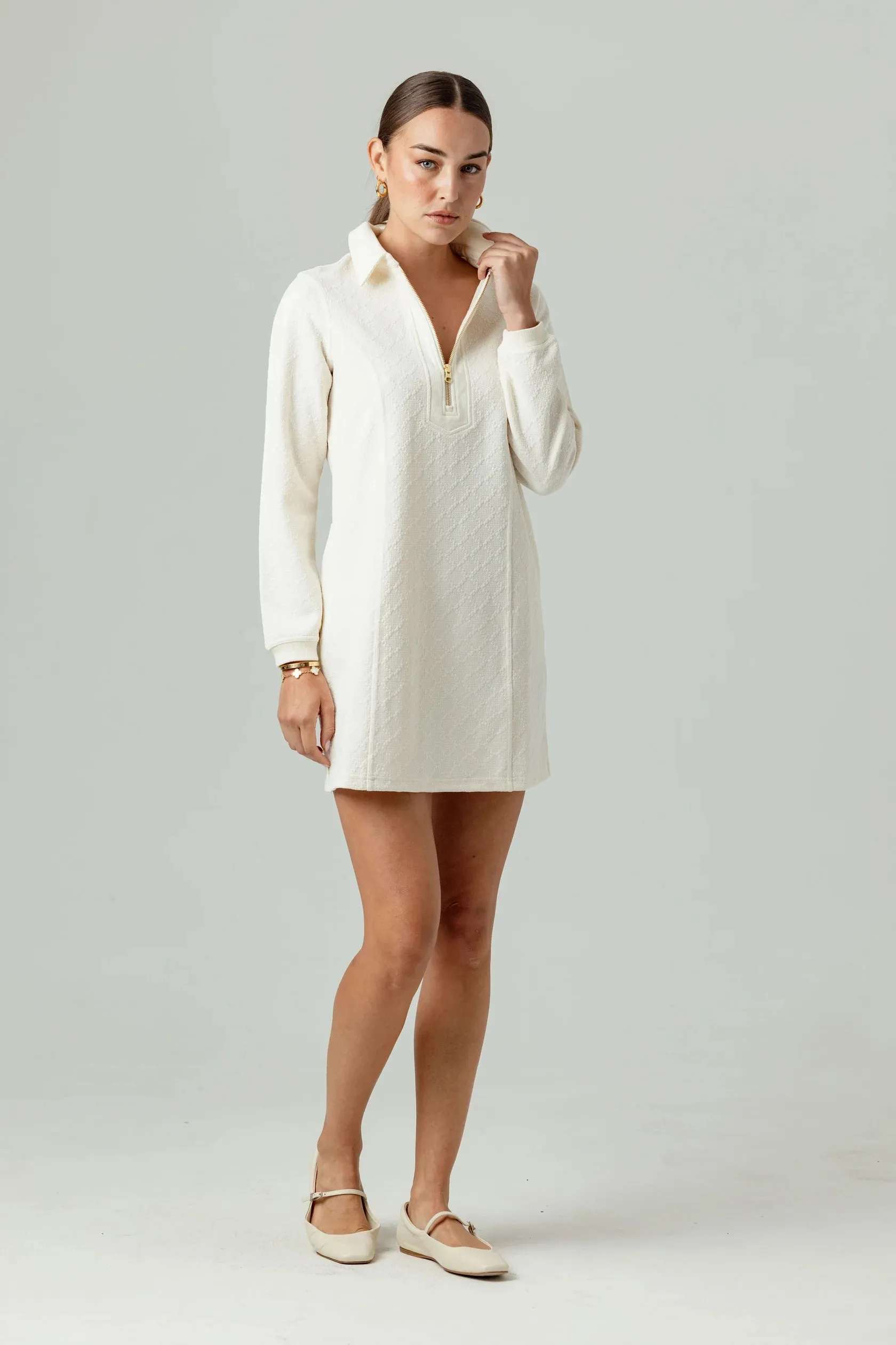 Su169 Textured Knit Dress