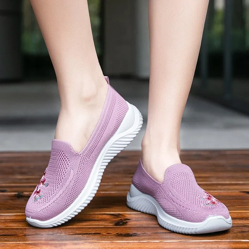 Super comfortable and elastic shoes